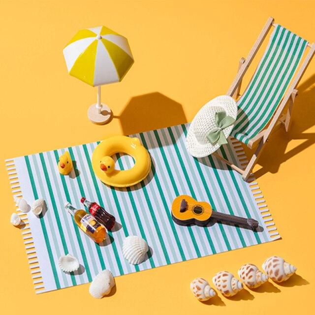 Miniature Beach Prop Sets Prop Club Green (M) 
